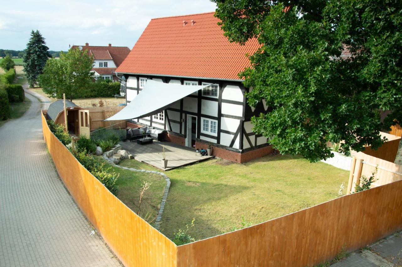 Luxusferienhaus Isernhagen Altwarmbuchen エクステリア 写真